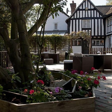The Tudor Hotel Eastcote Exterior photo